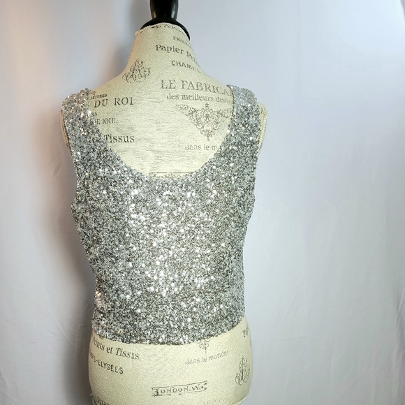 Forever 21 Sequin Sleeveless Medium Top - Picture 3 of 7